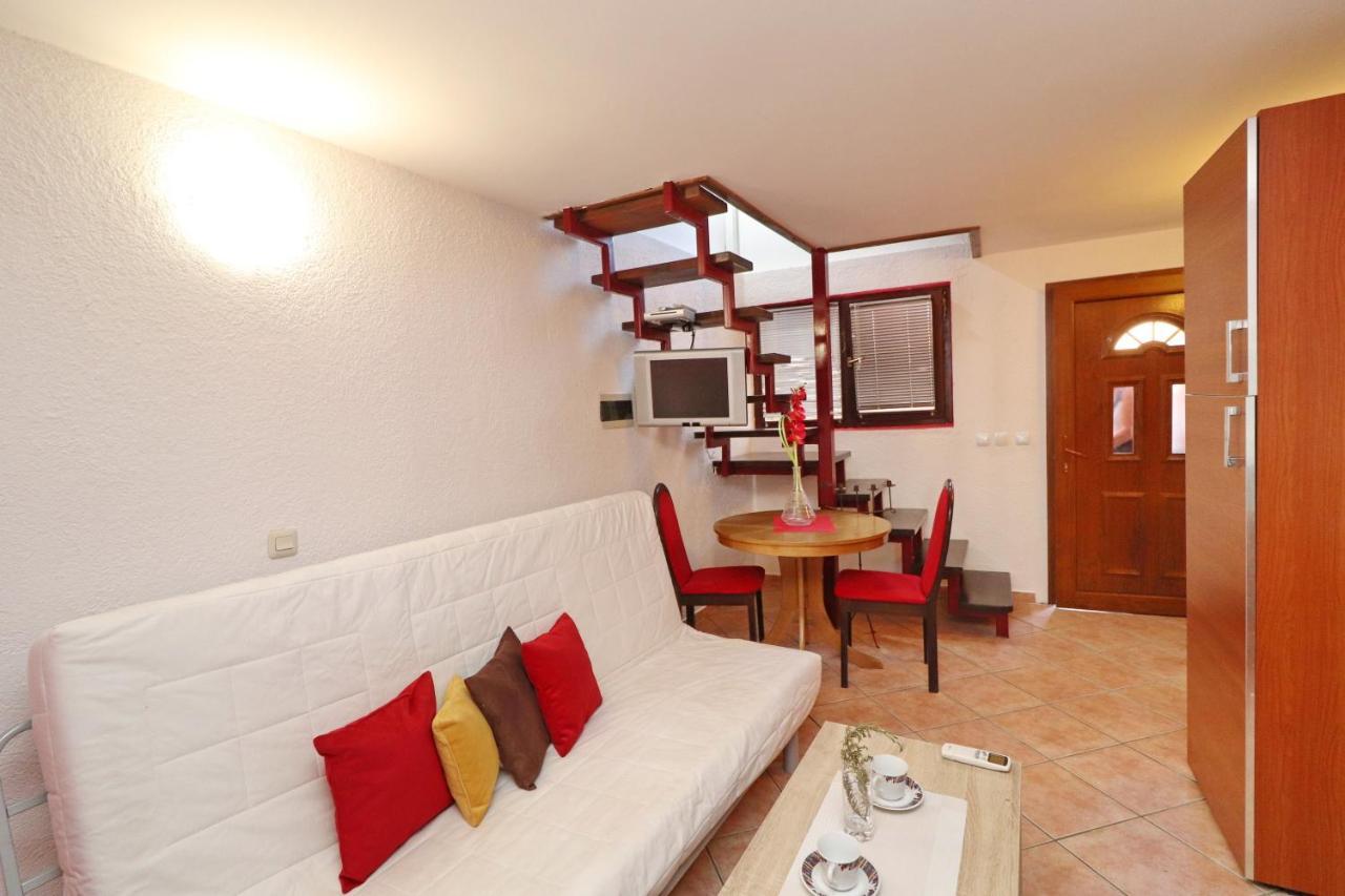Fancy Apartments Marco ヴェラ・ルカ エクステリア 写真